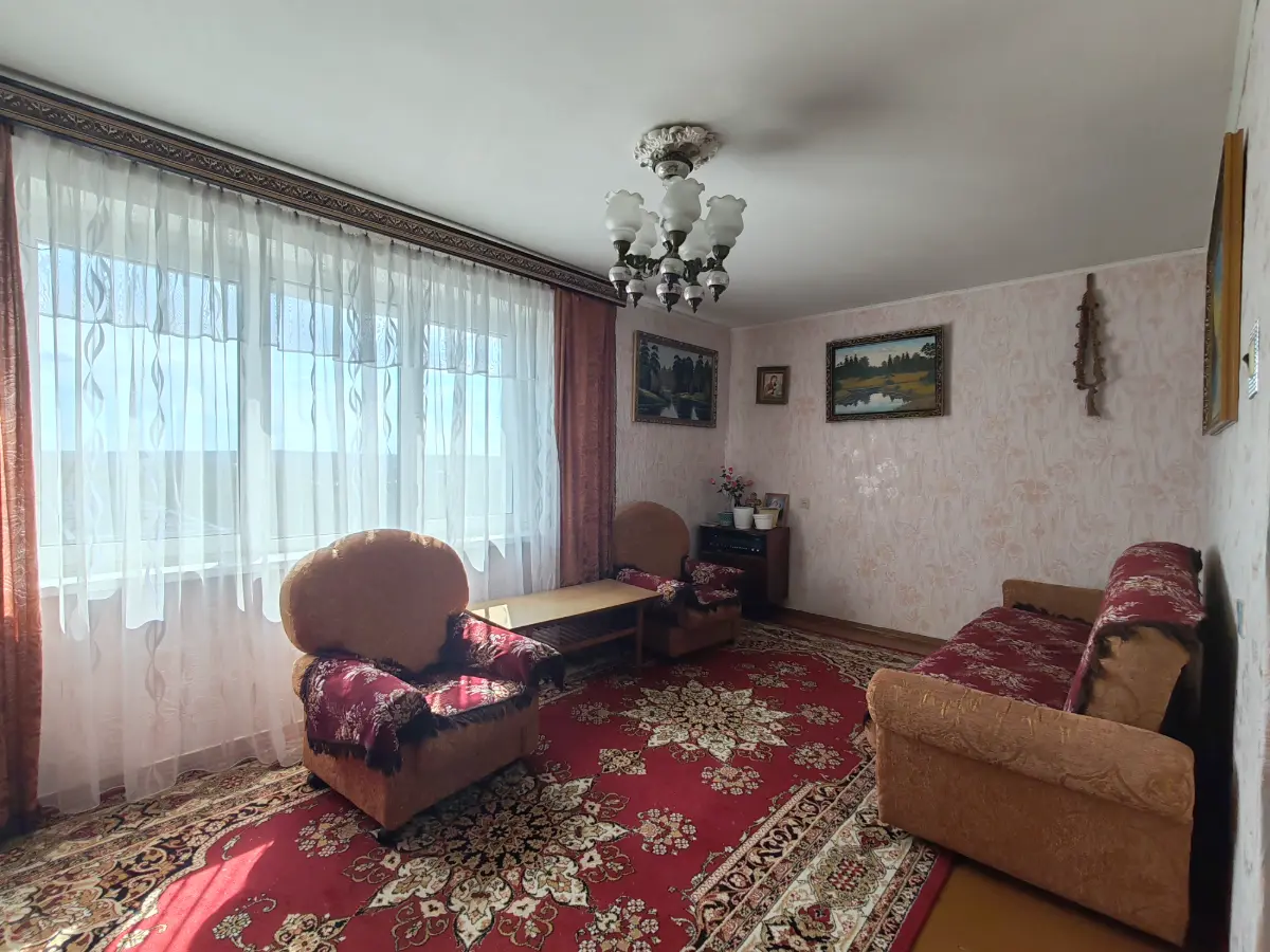 Большая трёхкомнатная квартира — фото 3