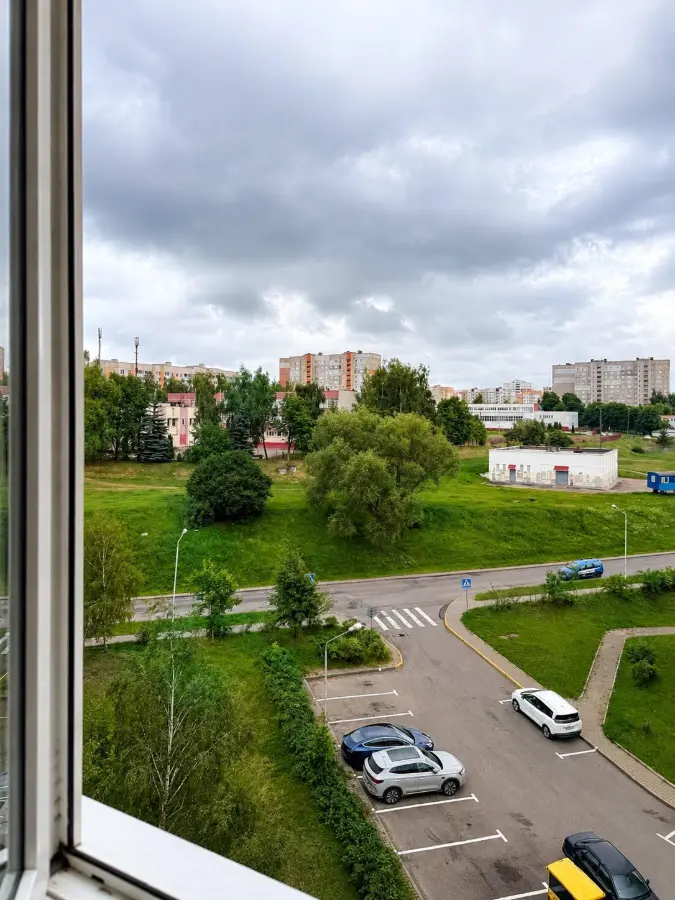 Продается отличная просторная квартира в хорошем спальном районе по улице Лещинского 31 к3 — фото 4