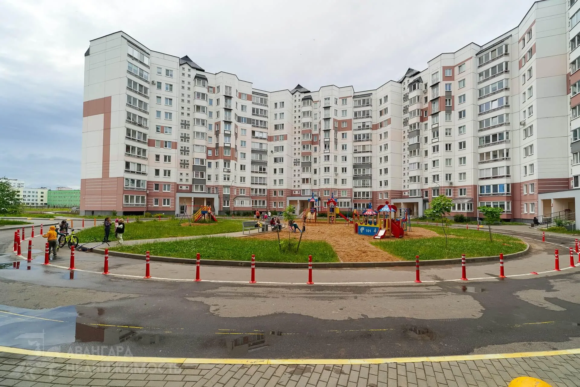  3 комнат. 10 этаж
